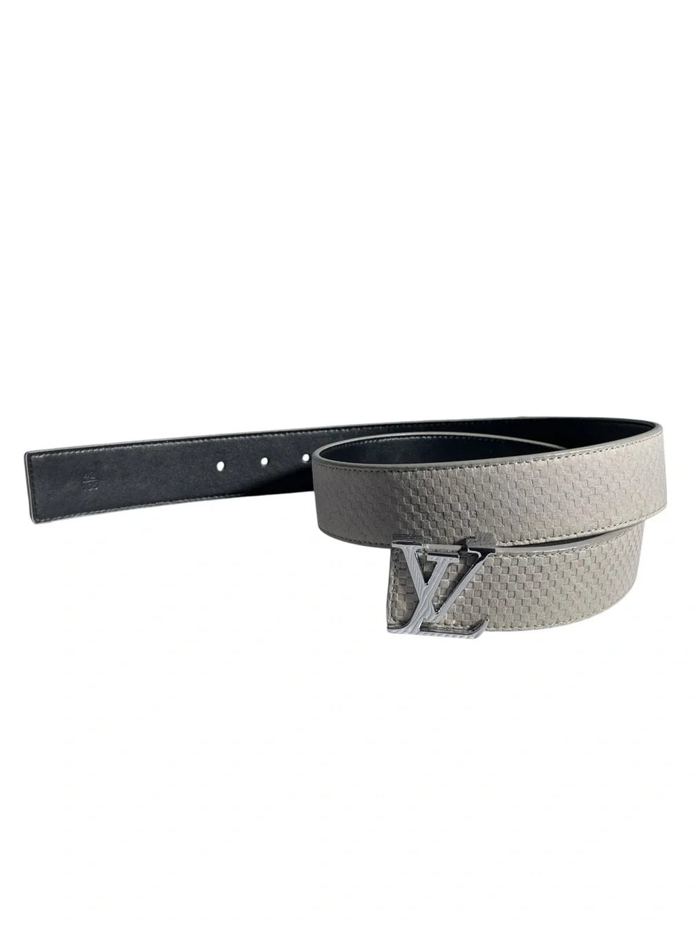 🩶 Men’s Classic Belt with — Metallic Gray / Silver Buckle 🩶